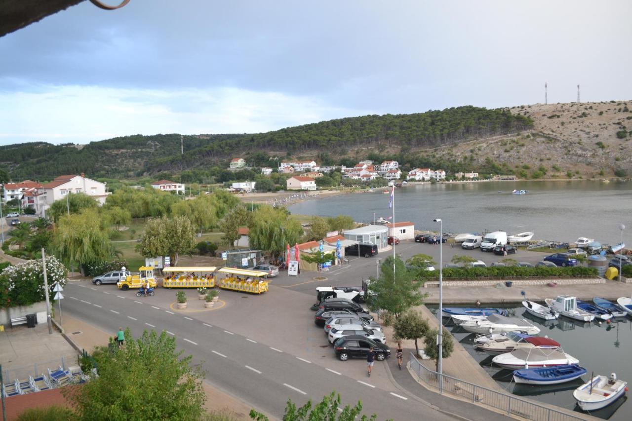 Mariva Apartments Lopar Εξωτερικό φωτογραφία