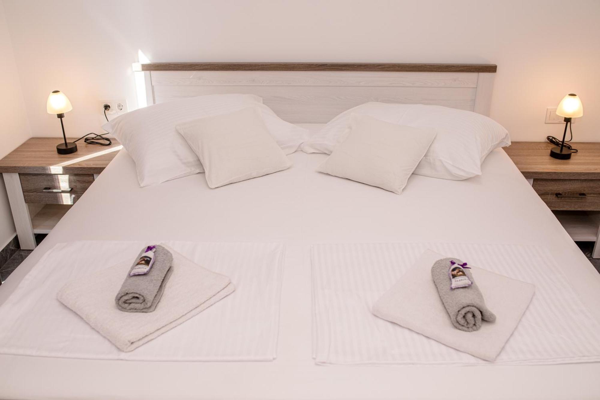 Mariva Apartments Lopar Εξωτερικό φωτογραφία